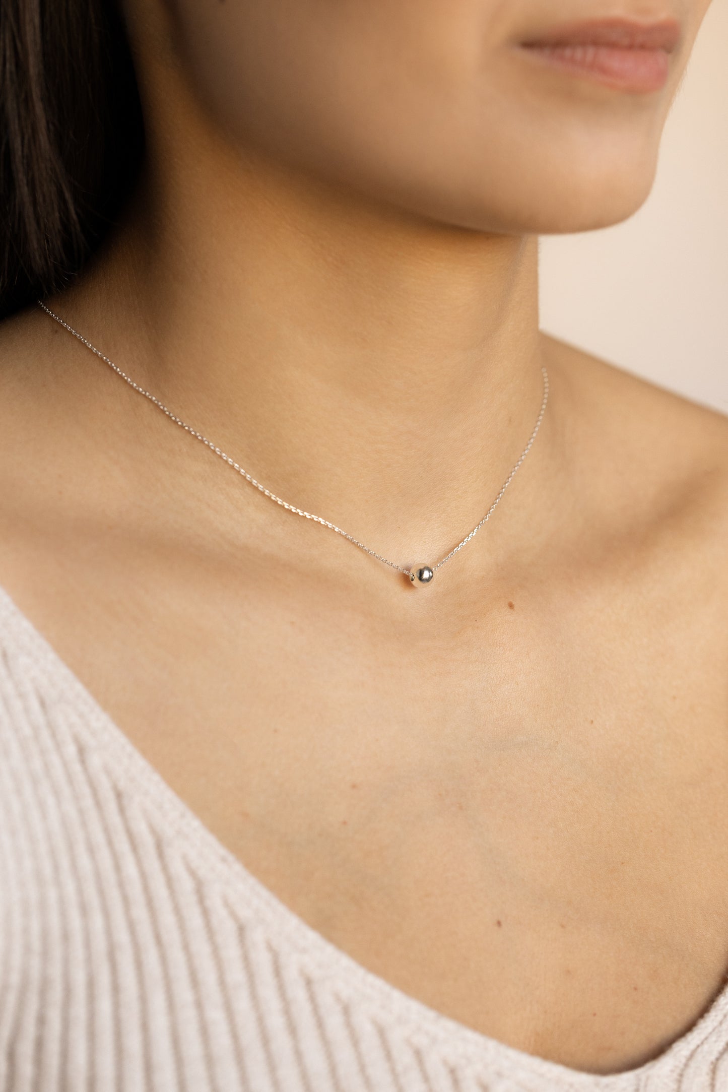 Náhrdelník s kuličkou matnou - annakubicova.cz