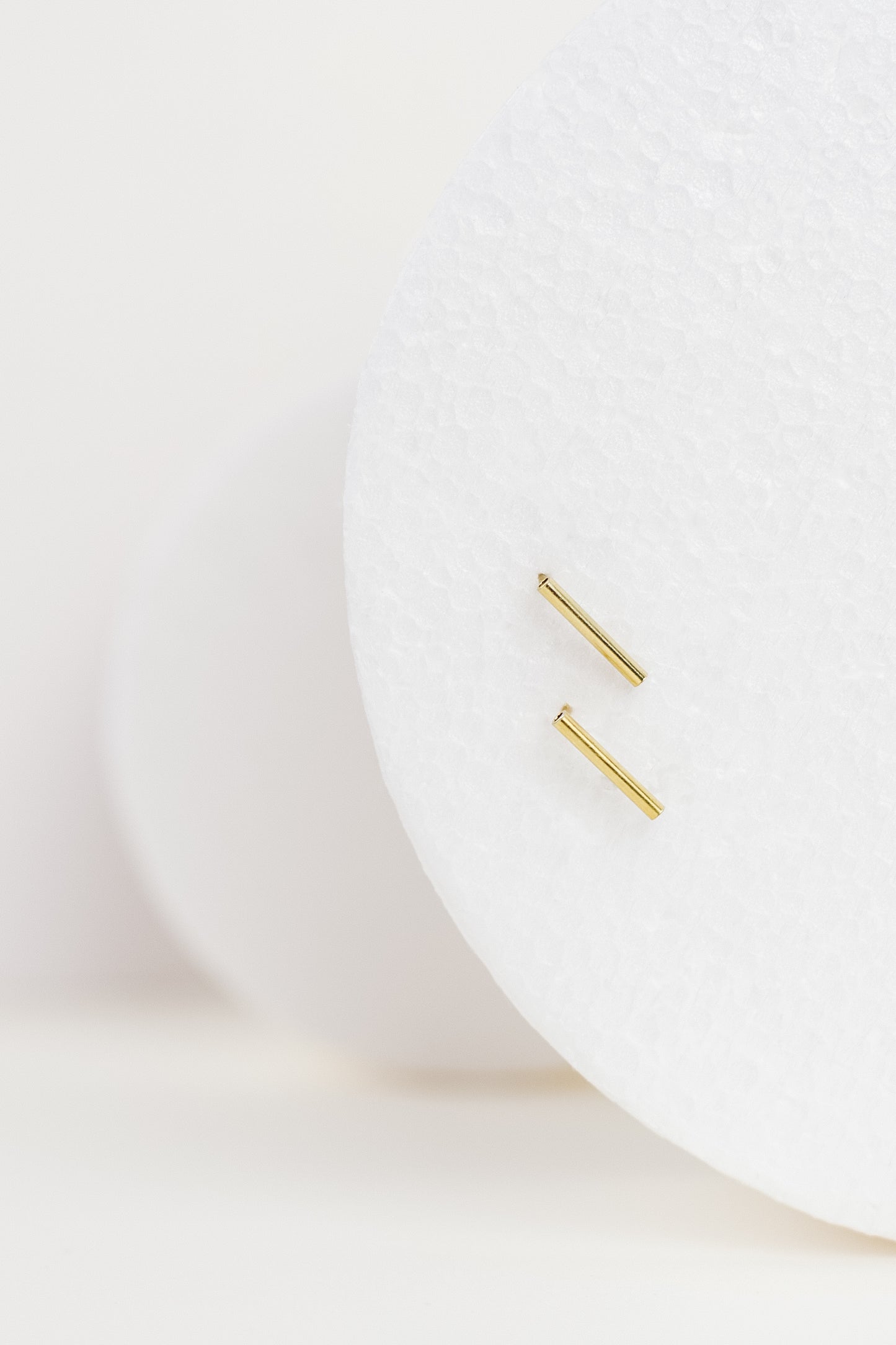 Náušnice Trubičky 1,5cm visící žluté zlato - annakubicova.cz