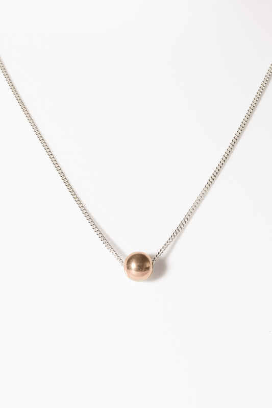 Náhrdelník s pozlacenou kuličkou lesklou - růžová